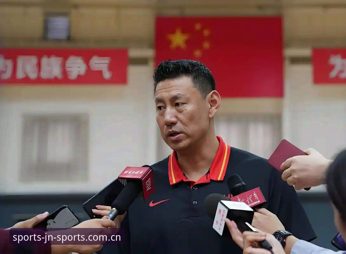 李楠接手北京男篮，真能带这支队伍冲回争冠行列吗？